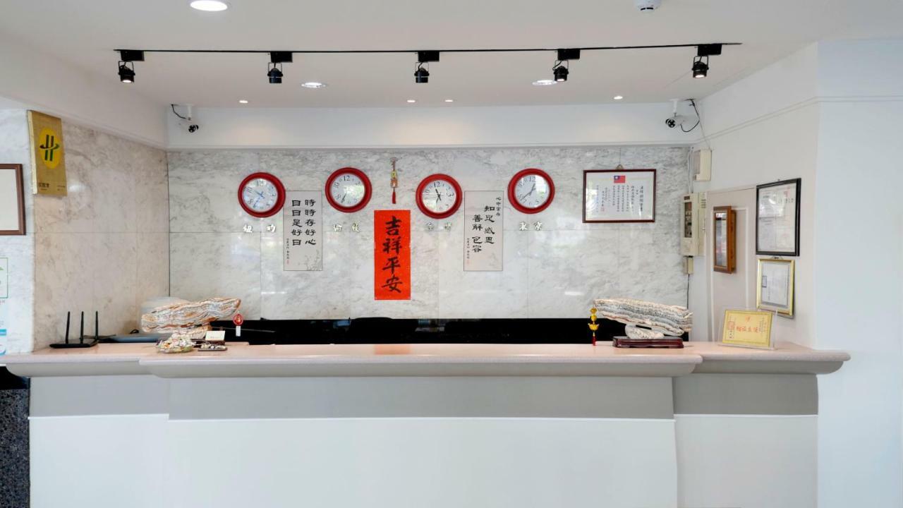 Athens Hotel Taichung Exterior foto
